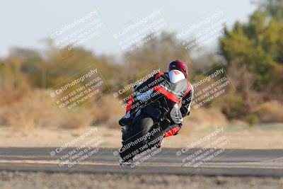 media/Dec-18-2022-SoCal Trackdays (Sun) [[8099a50955]]/Turn 7 Backside (1125am)/